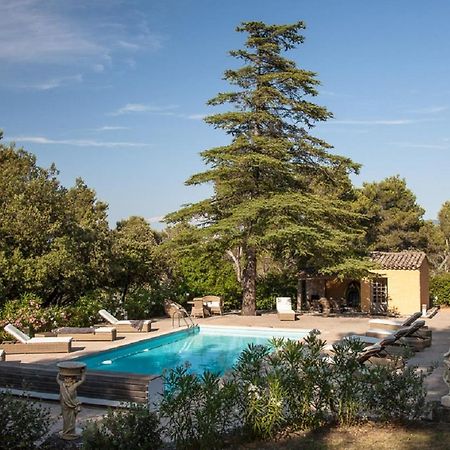 Domaine De La Tourelle Orgon Esterno foto