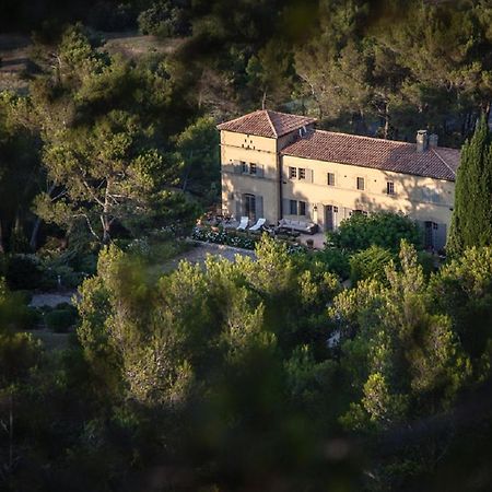 Domaine De La Tourelle Orgon Esterno foto